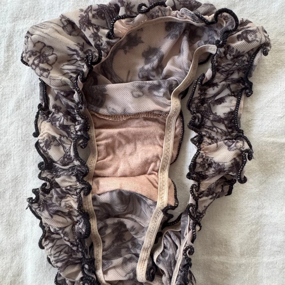 Free People Black and Cream Lace Bra Set - Picture 10 of 10